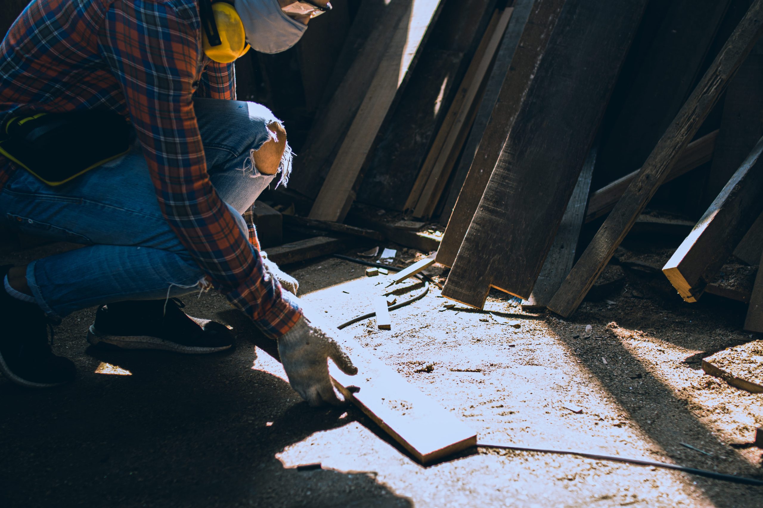 carpenter-is-working-in-a-woodworking-office-a-whi-2026-01-11-09-43-41-utc